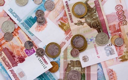 НБУ дал время украинцам избавиться от российских и белорусских рублей: какой срок
НБУ дал время украинцам избавиться от российских и белорусских рублей: какой срок