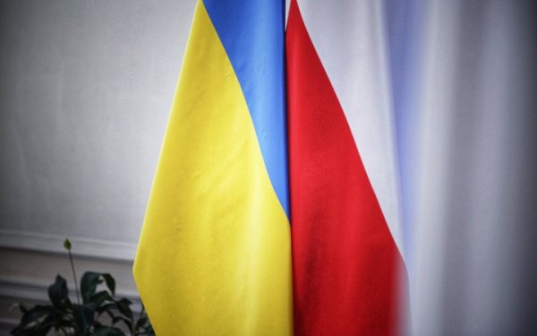 77% поляків допомагали українським біженцям
77% поляків допомагали українським біженцям