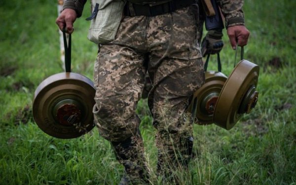 Над очищенням деокупованих територій від небезпечних знахідок працюють 223 групи розмінування
Над очищенням деокупованих територій від небезпечних знахідок працюють 223 групи розмінування