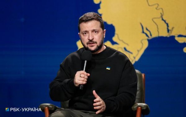 Зеленский встретился с иностранными послами и назвал три задачи на 2024 год
Зеленский встретился с иностранными послами и назвал три задачи на 2024 год