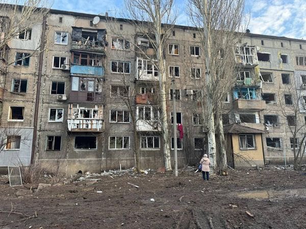 Троє людей загинули через ворожий удар по Селидовому, зокрема дитина і вагітна (оновлено)
                                