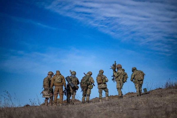 Ворог намагався прорвати оборону на Лиманському та Авдіївському напрямках, − Генштаб
Ворог намагався прорвати оборону на Лиманському та Авдіївському напрямках, − Генштаб
