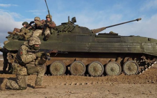 Ворог намагався прорвати оборону на Лиманському та Авдіївському напрямках, − Генштаб
Ворог намагався прорвати оборону на Лиманському та Авдіївському напрямках, − Генштаб