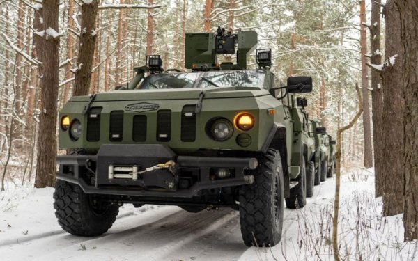 Українські виробники здатні забезпечити потребу ЗСУ в броньованих автомобілях
Українські виробники здатні забезпечити потребу ЗСУ в броньованих автомобілях