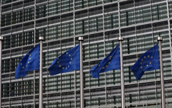 Еврокомиссия начнет обсуждение 13-го пакета санкций против РФ в ближайшие дни, - Reuters
Еврокомиссия начнет обсуждение 13-го пакета санкций против РФ в ближайшие дни, - Reuters