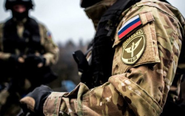 Окупанти при перевірці телефонів змушують людей видаляти українські номери, – Федоров
Окупанти при перевірці телефонів змушують людей видаляти українські номери, – Федоров