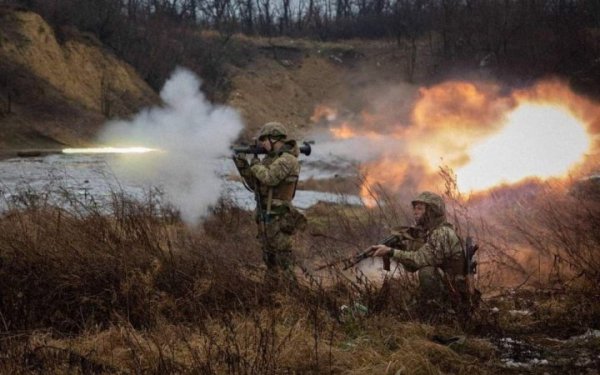 Українські бійці відбили майже 40 атак росіян на Авдіївському напрямку, а на Мар'їнському - 24, - Генштаб
Українські бійці відбили майже 40 атак росіян на Авдіївському напрямку, а на Мар'їнському - 24, - Генштаб