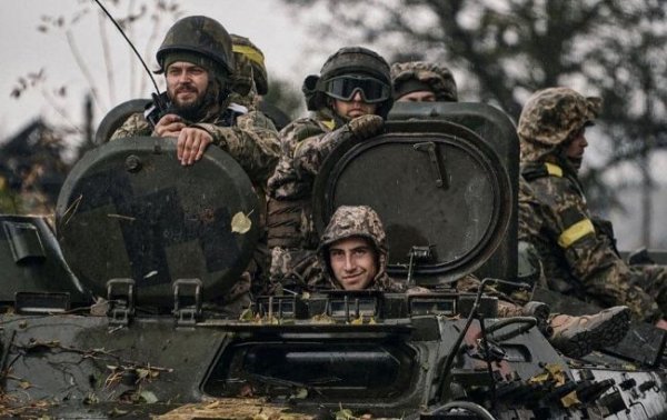 Почти 900 оккупантов, 10 танков и 15 БПЛА. Новые потери РФ в сутки
Почти 900 оккупантов, 10 танков и 15 БПЛА. Новые потери РФ в сутки