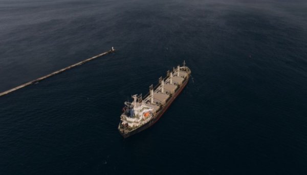 Україна відправила перше цього року судно з гуманітарною пшеницею Україна відправила перше цього року судно з гуманітарною пшеницею