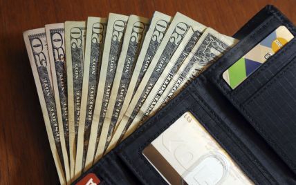 Курс валют на выходные, 30-31 марта: сколько стоят доллар, евро и злотый
Курс валют на выходные, 30-31 марта: сколько стоят доллар, евро и злотый
