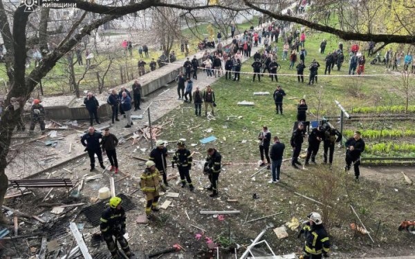 У Білій Церкві внаслідок вибуху у квартирі загинули 2 людини (оновлено)
У Білій Церкві внаслідок вибуху у квартирі загинули 2 людини (оновлено)