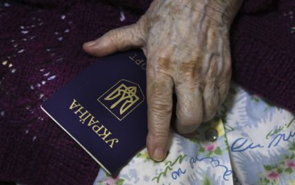 Украинские беженцы за границей должны подать декларации о доходах: чем грозит неуплата налогов
Украинские беженцы за границей должны подать декларации о доходах: чем грозит неуплата налогов