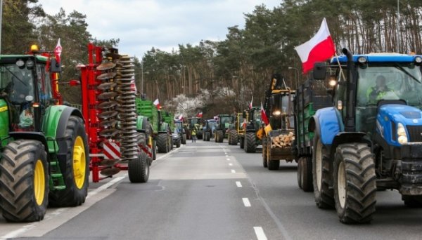 Протест польських фермерів на кордоні з Німеччиною - на дорогах утворилися великі затори Протест польських фермерів на кордоні з Німеччиною - на дорогах утворилися великі затори