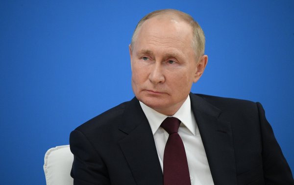 
Выборы без выбора. Как Путин устроил себе новый срок и что ждать после его "победы" 
