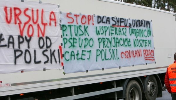 Протест польських фермерів на кордоні з Німеччиною - на дорогах утворилися великі затори Протест польських фермерів на кордоні з Німеччиною - на дорогах утворилися великі затори