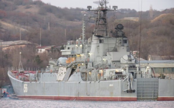 Сили Оборони уразили ВДК «Ямал» і «Азов» ЧФ РФ у Севастополі
Сили Оборони уразили ВДК «Ямал» і «Азов» ЧФ РФ у Севастополі