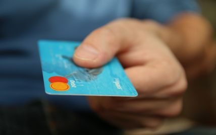 Почему банк может заблокировать карту: распространенные причины
Почему банк может заблокировать карту: распространенные причины