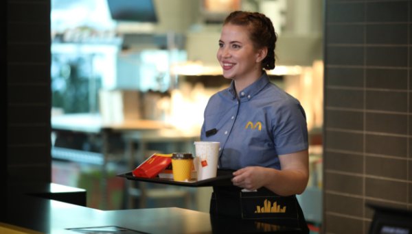 McDonald's поступово повертає українських постачальників для своїх ресторанів McDonald's поступово повертає українських постачальників для своїх ресторанів