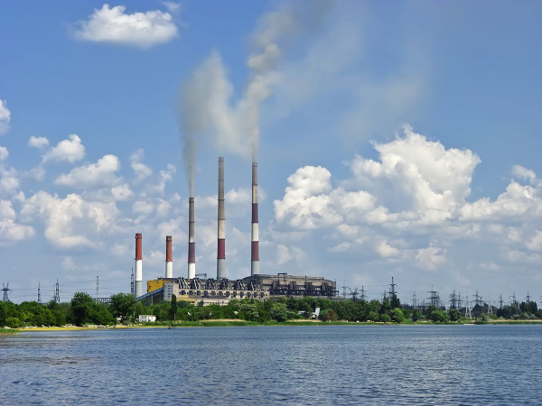 Зміївську ТЕС у Харківській області повністю зруйновано ударом окупантів Зміївську ТЕС у Харківській області повністю зруйновано ударом окупантів