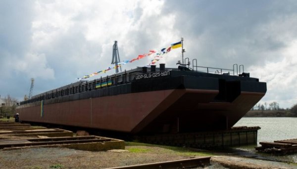 Дунайське пароплавство спустило на воду третю SLG-баржу