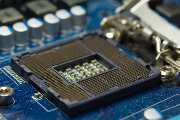Intel планирует потратить $100 миллиардов на строительство заводов по производству чипов для ИИ
Intel планирует потратить $100 миллиардов на строительство заводов по производству чипов для ИИ