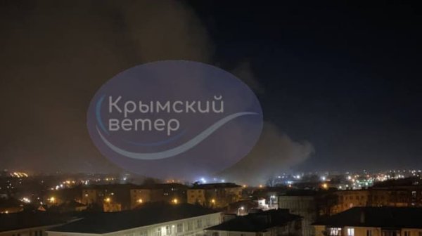 В Севастополе прогремели взрывы, соцсети пишут о прилетах В Севастополе прогремели взрывы, соцсети пишут о прилетах