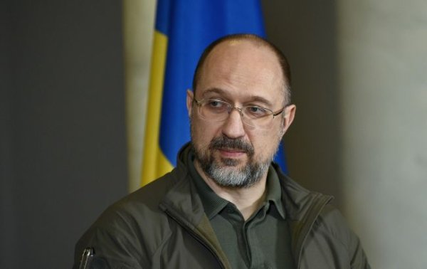 Шмыгаль о возвращении украинцев из-за границы: об админмерах речь не идет
Шмыгаль о возвращении украинцев из-за границы: об админмерах речь не идет