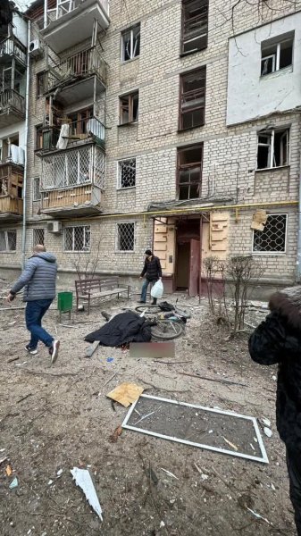 Внаслідок обстрілів багатоповерхівок у Харкові є загиблий і поранені, зокрема діти (оновлено)
Внаслідок обстрілів багатоповерхівок у Харкові є загиблий і поранені, зокрема діти (оновлено)