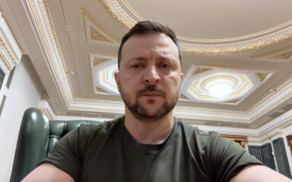 Робимо все, щоб у наших воїнів було більше можливостей, більше зброї, - Зеленський
Робимо все, щоб у наших воїнів було більше можливостей, більше зброї, - Зеленський