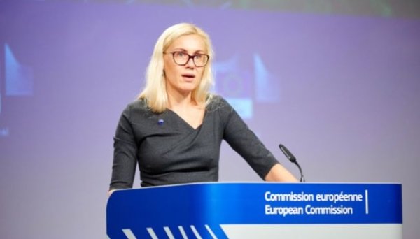 ЄС посилює тиск на імпортерів російського СПГ, щоб скоротити закупівлі - єврокомісар ЄС посилює тиск на імпортерів російського СПГ, щоб скоротити закупівлі - єврокомісар