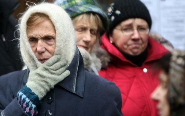 Пенсионные перспективы украинцев: солидарная нищета или индивидуальные накопления
Пенсионные перспективы украинцев: солидарная нищета или индивидуальные накопления