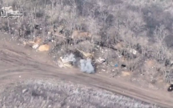Спецпідрозділ ГУР знищив ворожу техніку на Запорізькому напрямку
Спецпідрозділ ГУР знищив ворожу техніку на Запорізькому напрямку