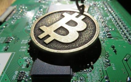 Биткойн снова обновил исторический максимум, превысив отметку в $70 тысяч
Биткойн снова обновил исторический максимум, превысив отметку в $70 тысяч