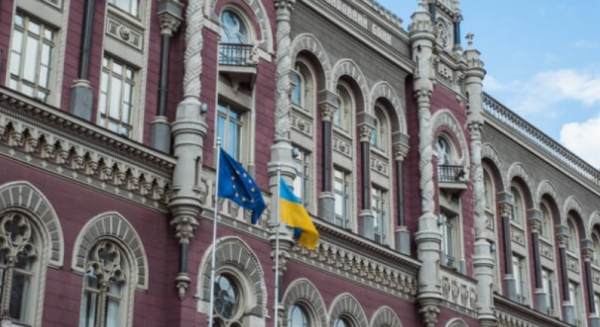 Главное за неделю: Отсрочка выплат по госдолгу, ВВП Украины и продажа двух госбанков
Главное за неделю: Отсрочка выплат по госдолгу, ВВП Украины и продажа двух госбанков
