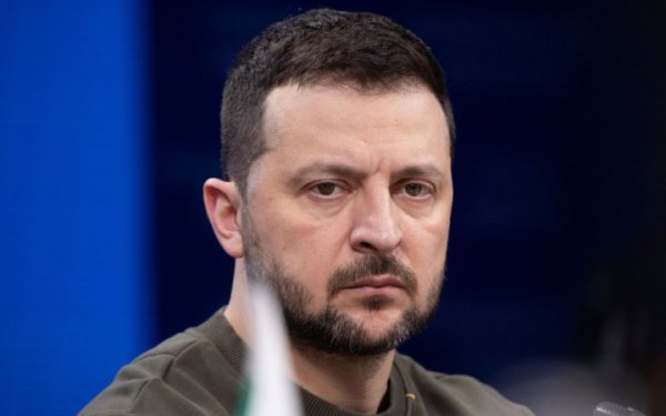 Зеленський: Наступ росіян зупинено
Зеленський: Наступ росіян зупинено
