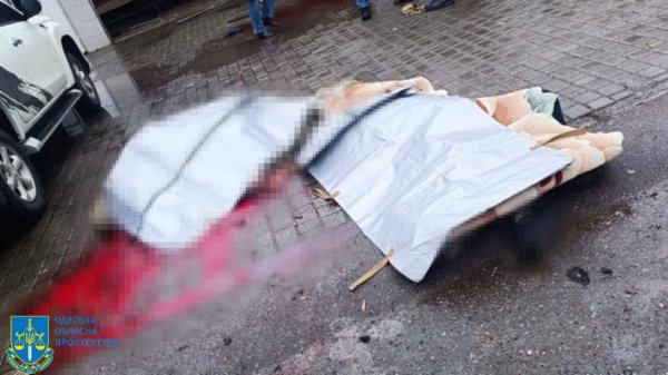 Унаслідок атаки на Одесу загинули 16 людей, 55 поранені (оновлено)
Унаслідок атаки на Одесу загинули 16 людей, 55 поранені (оновлено)