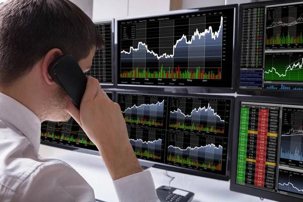 Европейский индекс Stoxx 600 впервые в истории превысил 500 пунктов
Европейский индекс Stoxx 600 впервые в истории превысил 500 пунктов
