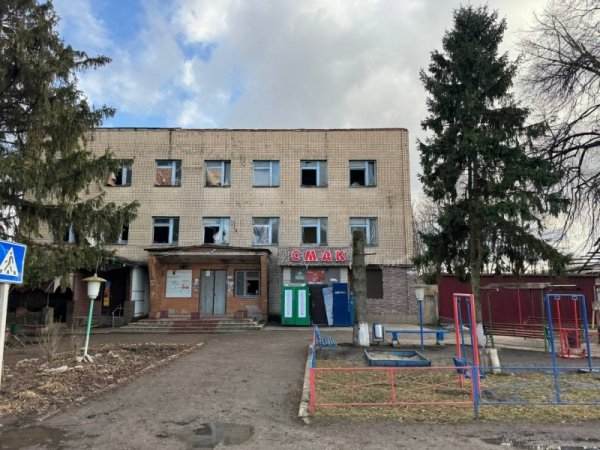 Сумщина под ударом. Как россияне уничтожают бомбами приграничье и что будет с местными
Сумщина под ударом. Как россияне уничтожают бомбами приграничье и что будет с местными