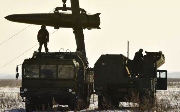 Ворог вдарив авіаційними ракетами по інфраструктурі Миколаївщини
Ворог вдарив авіаційними ракетами по інфраструктурі Миколаївщини