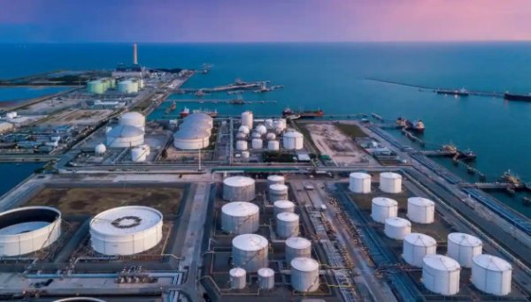 Термінал у Туреччині відмовився приймати нафту з РФ через загрозу американських санкцій - ЗМІ Термінал у Туреччині відмовився приймати нафту з РФ через загрозу американських санкцій - ЗМІ