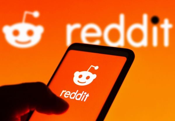 Reddit планирует привлечь $748 миллионов при оценке в $6,4 миллиарда на будущем IPO
Reddit планирует привлечь $748 миллионов при оценке в $6,4 миллиарда на будущем IPO