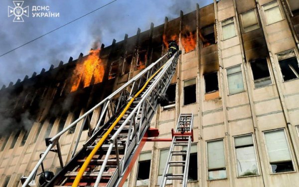 Для удару по Харкову росіяни використали протикорабельну ракету Х-35
Для удару по Харкову росіяни використали протикорабельну ракету Х-35