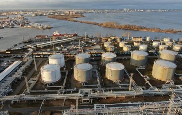 Атаки на НПЗ заставили Кремль ввести запрет на экспорт бензина, - британская разведка
Атаки на НПЗ заставили Кремль ввести запрет на экспорт бензина, - британская разведка