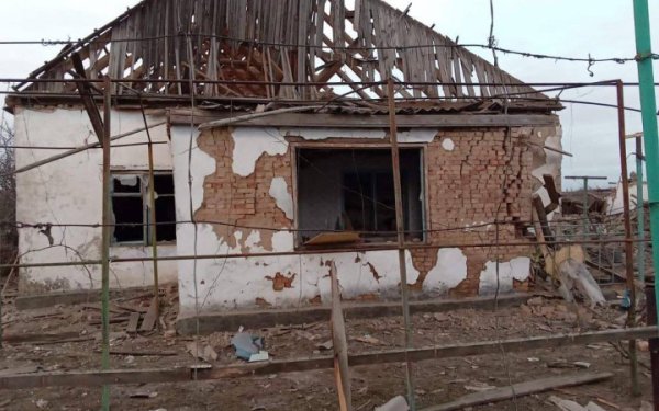 Ворог обстріляв середмістя Херсона, постраждала жінка
Ворог обстріляв середмістя Херсона, постраждала жінка