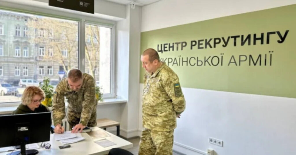 У Запоріжжі створять військовий рекрутинговий центр: що це означає для місцевих мешканців