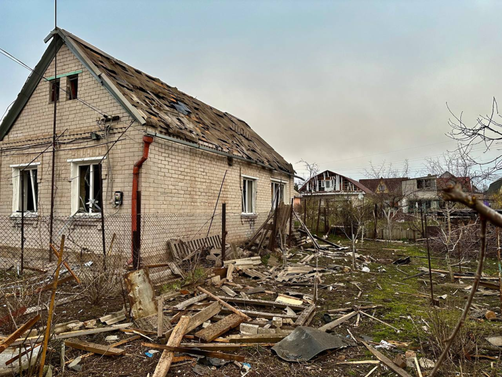 Яким став нічний обстріл Запоріжжя 28 березня, та що відомо про руйнування?
