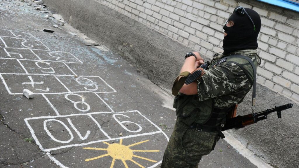 РФ готує особливі «уроки історії» для шкіл на окупованих територіях: що будуть казати дітям?