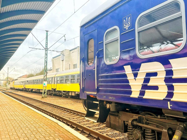 "Укрзалізниця" отримає 40 нових локомотивів від США: кредит на умовах мирного часу "Укрзалізниця" отримає 40 нових локомотивів від США: кредит на умовах мирного часу
