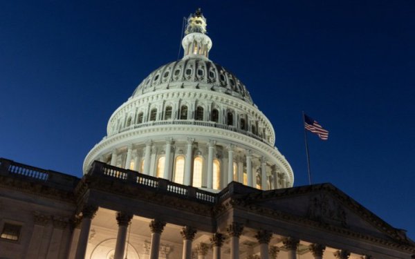 Палата представників США схвалила законопроєкт про допомогу Україні на понад 60 млрд доларів
Палата представників США схвалила законопроєкт про допомогу Україні на понад 60 млрд доларів
