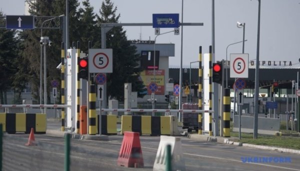 Польські фермери сьогодні знову можуть заблокувати пункти пропуску «Краківець» та «Шегині» - ДПСУ Польські фермери сьогодні знову можуть заблокувати пункти пропуску «Краківець» та «Шегині» - ДПСУ